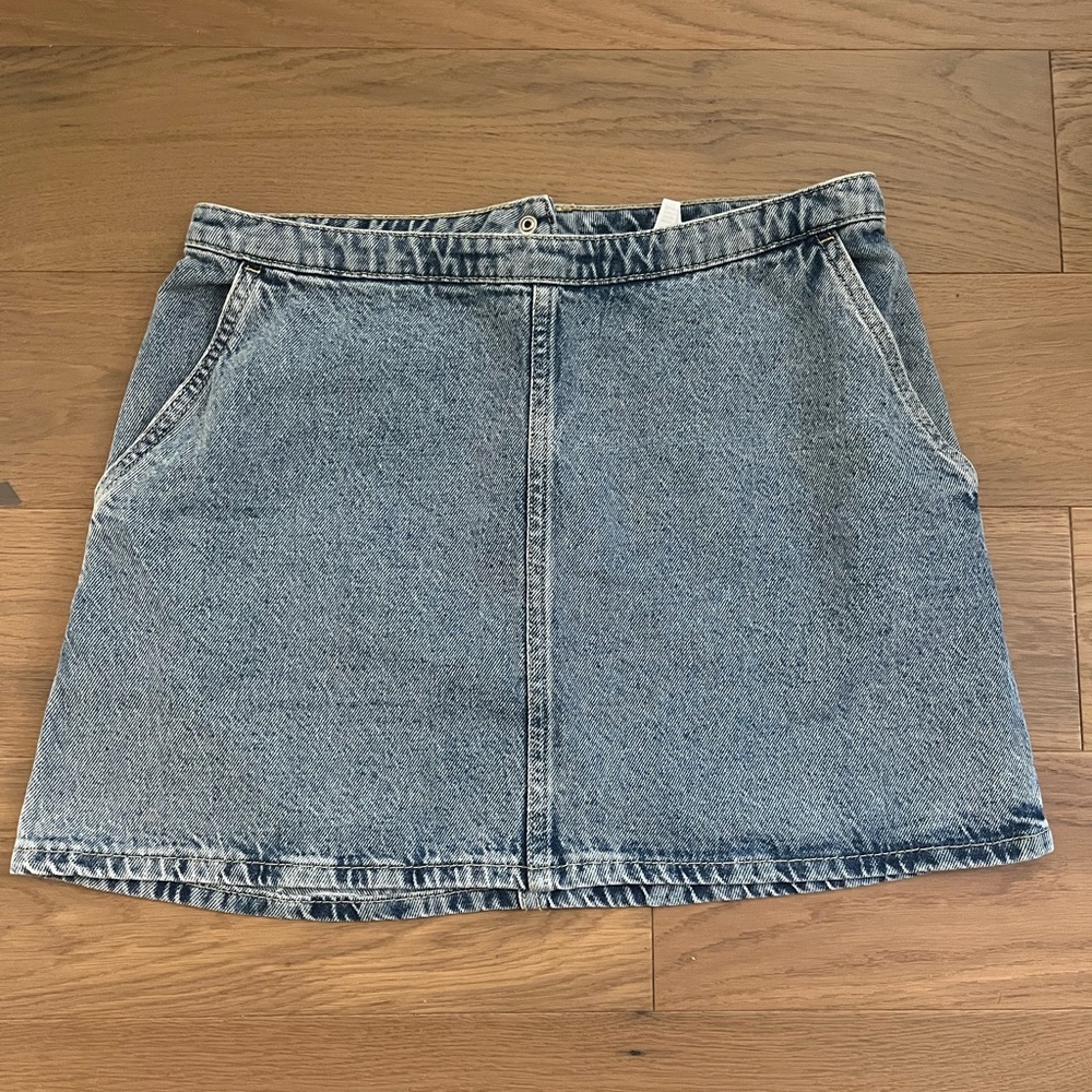 2 mini skirts bundle (size 4)